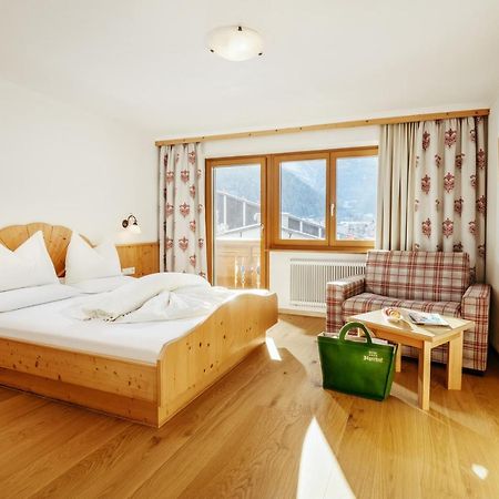 Hotel Jägerhof Zams Exteriör bild