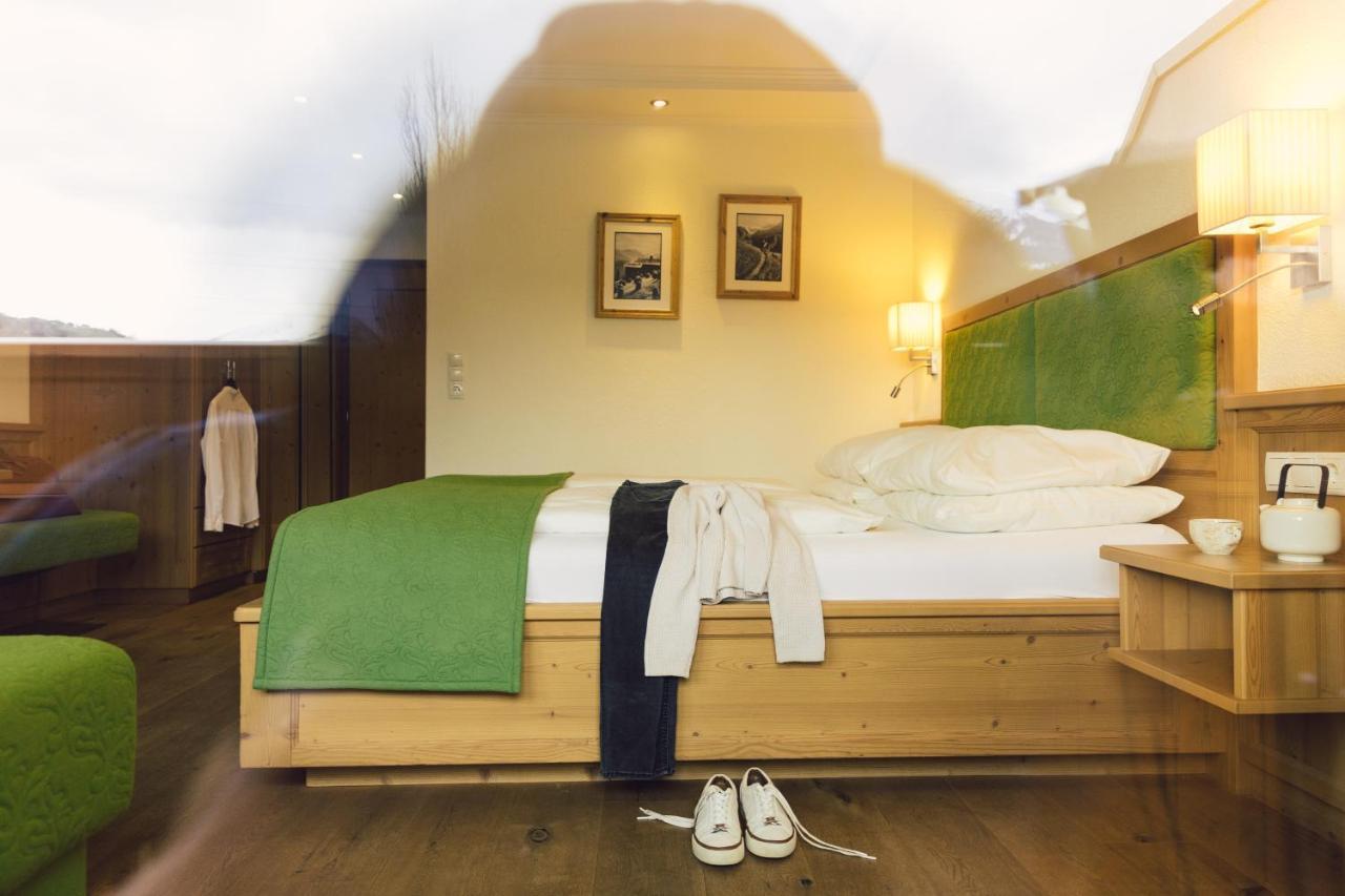 Hotel Jägerhof Zams Exteriör bild