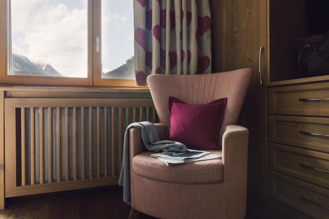 Hotel Jägerhof Zams Exteriör bild